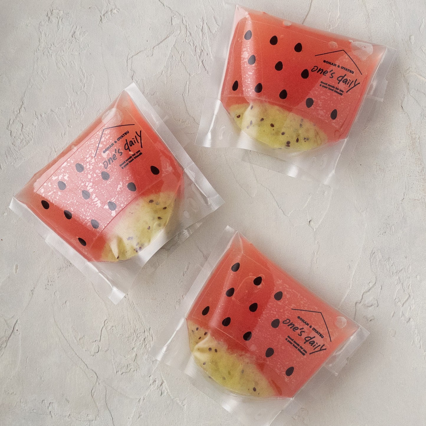 夏の水分補給!まるごと生すいかゼリー