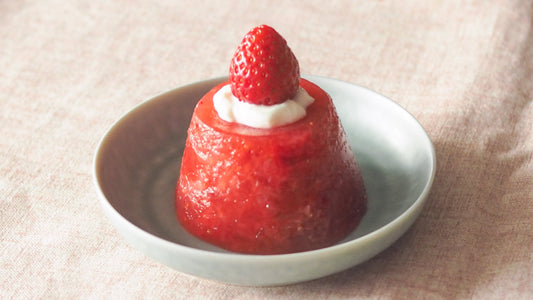 愛犬と一緒に楽しむ記念日デザートに！いちごゼリーの簡単レシピ｜誕生日・バレンタインにおすすめ